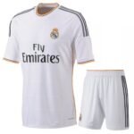 real madrid 2013 14 home kid kit retro 1 1.jpg